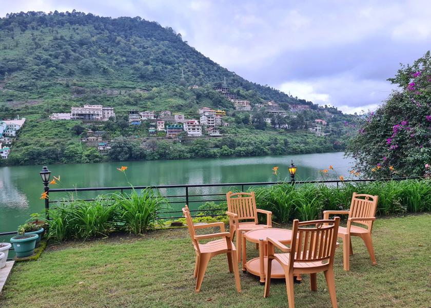 Uttarakhand Bhimtal Hotel View