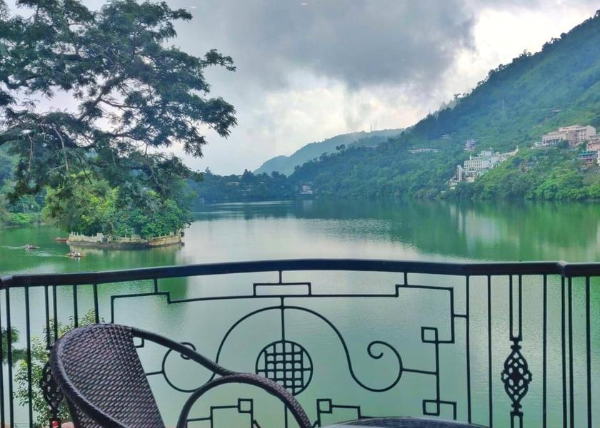 Uttarakhand Bhimtal Hotel View