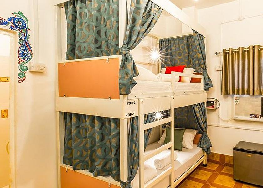 Uttar Pradesh Varanasi 2 Beds Mixed Dorm