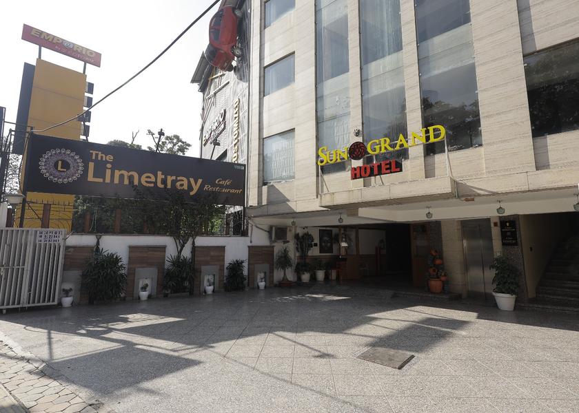 Uttarakhand Dehradun Hotel Exterior