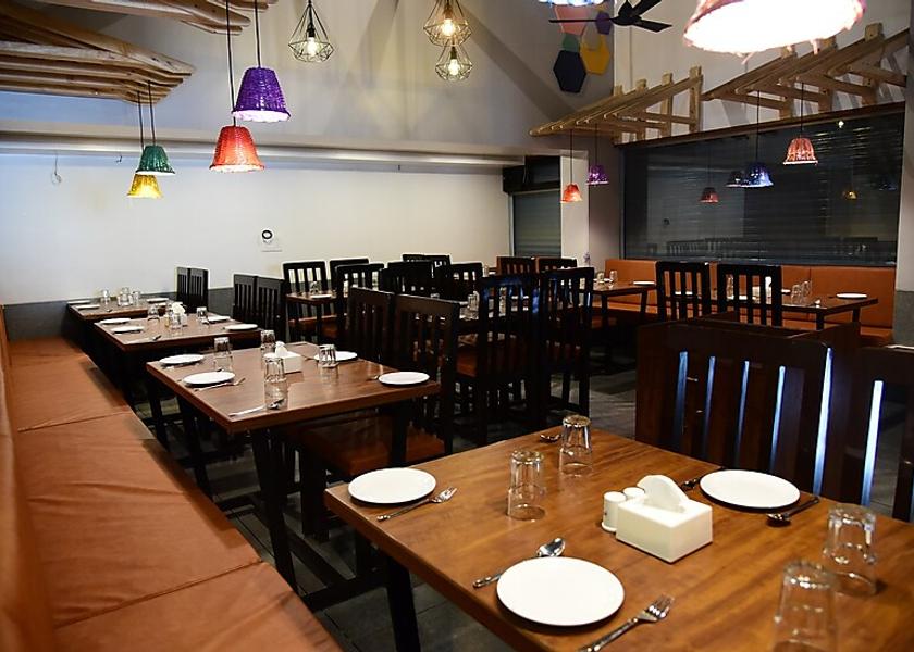 Maharashtra Satara Food & Dining