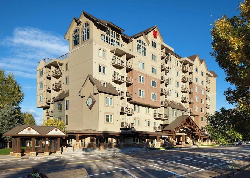 Colorado Avon Exterior Detail