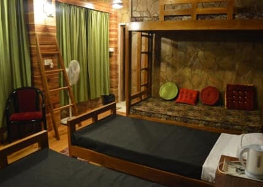 Meghalaya Shillong Standard quadruple room