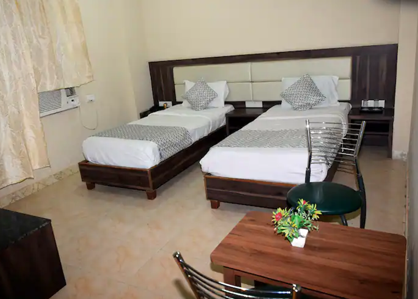 Odisha Cuttack Deluxe AC Twin bed with free Wi-Fi