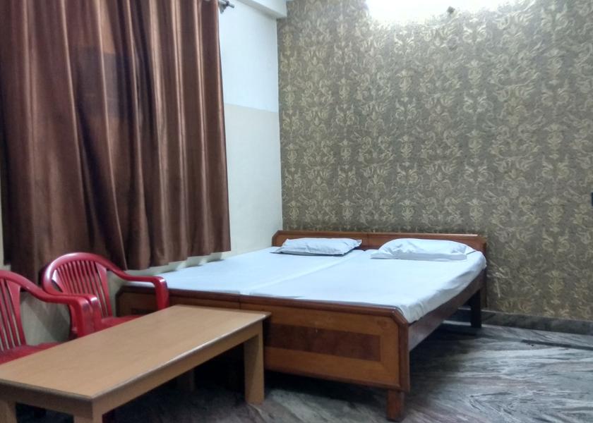 Uttar Pradesh Jhansi Standard Non AC Room