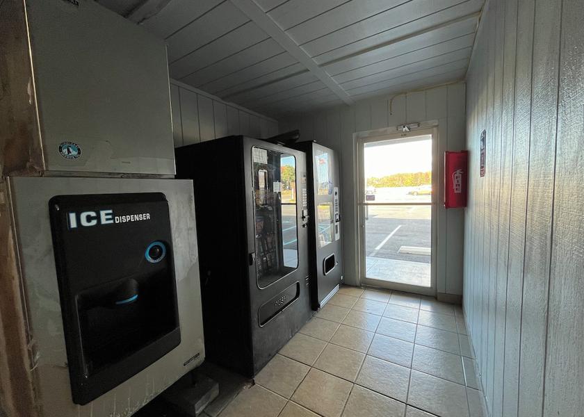 Virginia Nassawadox Vending Machine