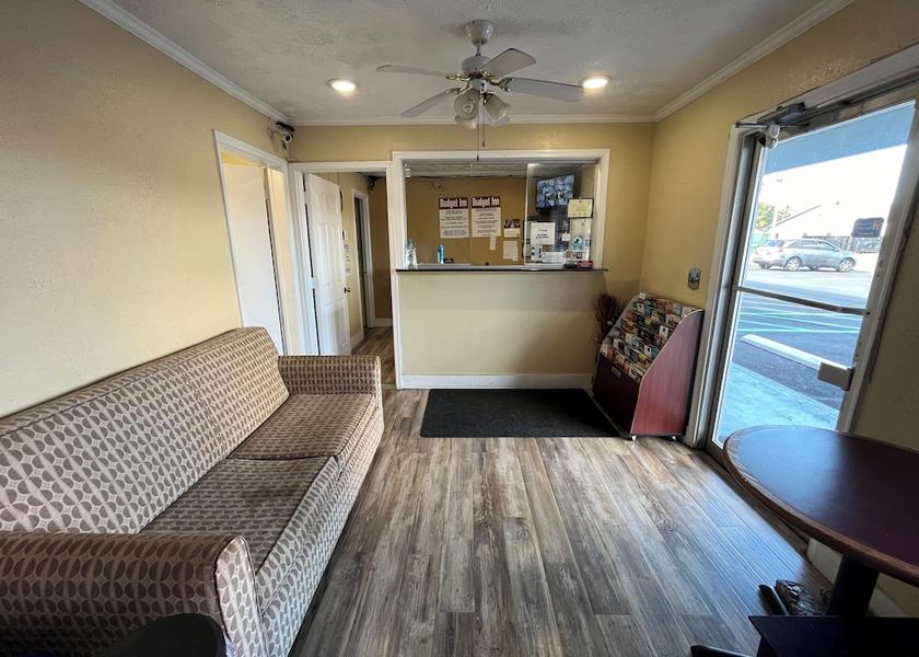 Virginia Nassawadox Lobby