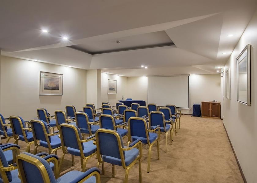 Madeira Funchal Meeting Room
