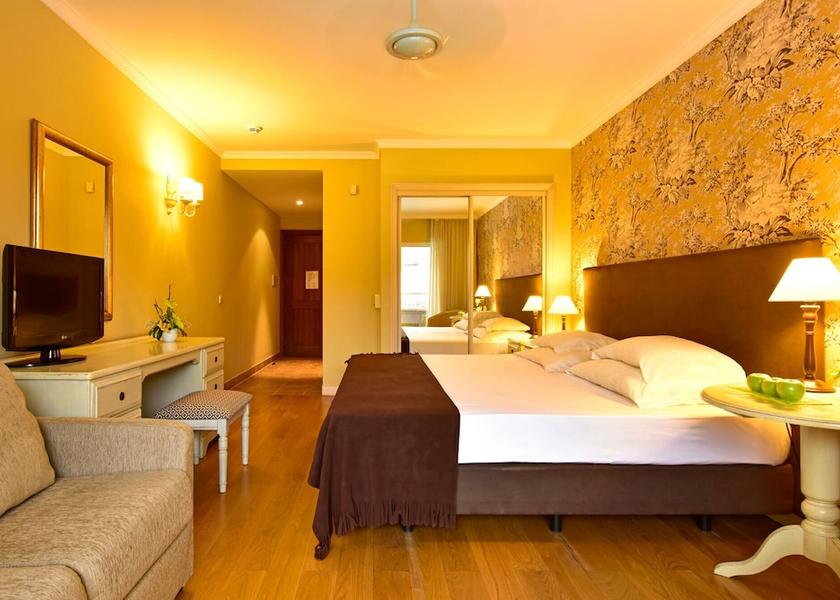 Madeira Funchal Room