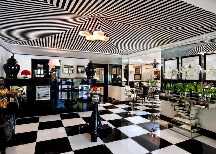 Channel Islands St. Peter Port Lobby