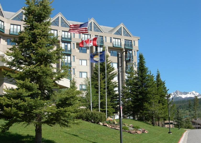 Montana Big Sky Exterior Detail