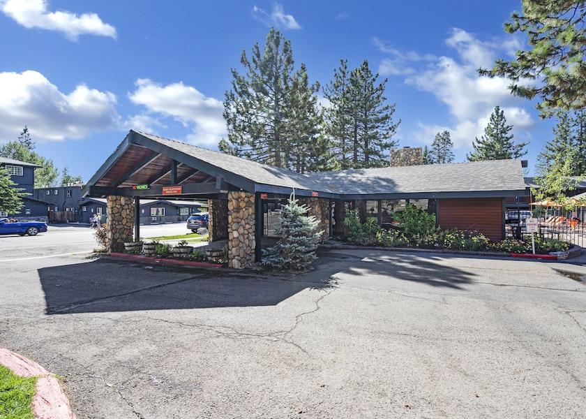 California South Lake Tahoe Property grounds