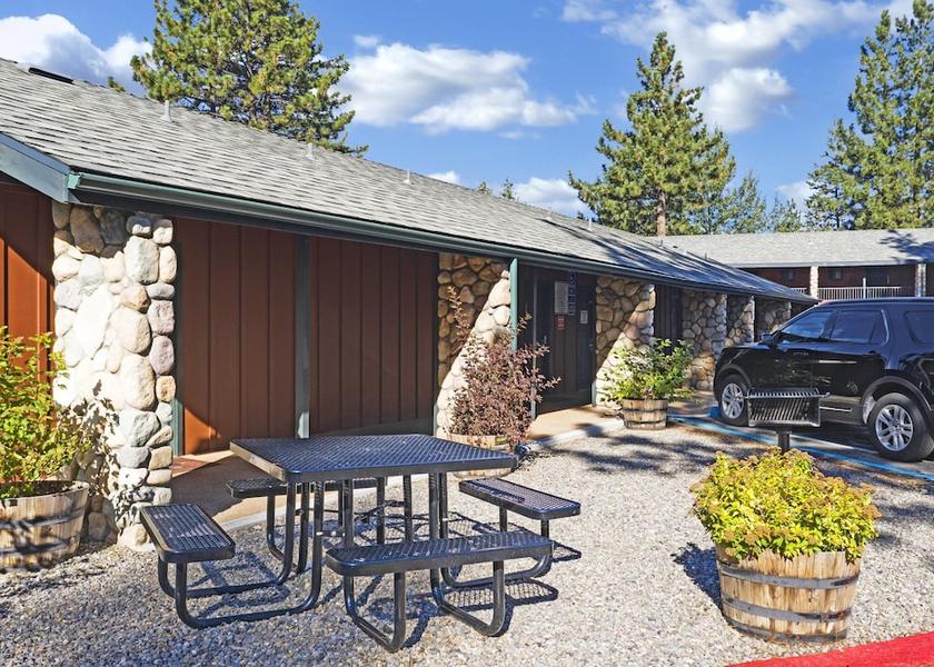 California South Lake Tahoe BBQ/picnic area