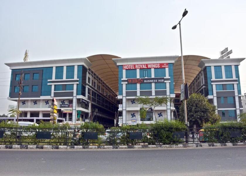 Gujarat Vadodara Hotel Exterior