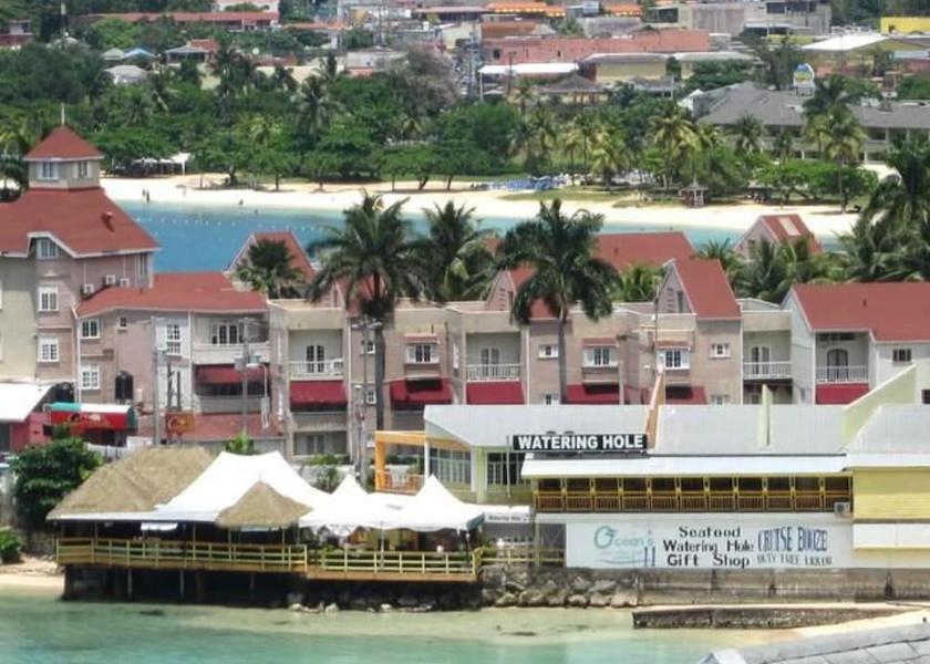 Saint James Ocho Rios Pool