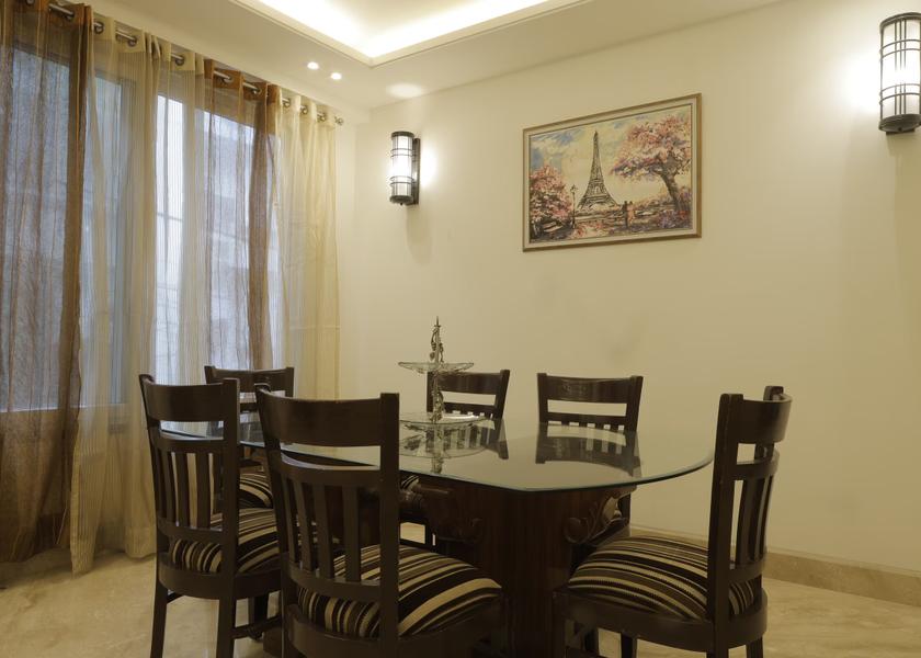 Delhi Delhi Food & Dining