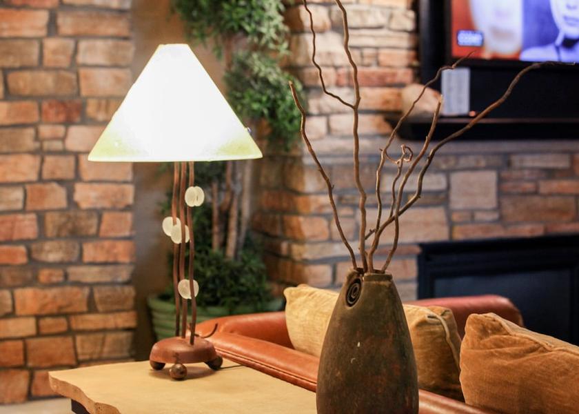 Minnesota Lake Elmo Exterior Detail