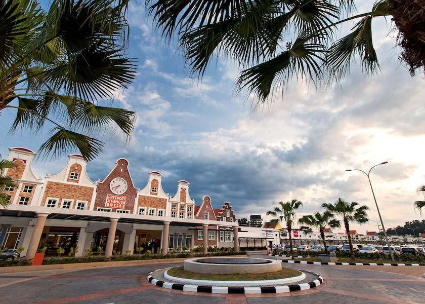 Malacca Alor Gajah Shopping Arcade