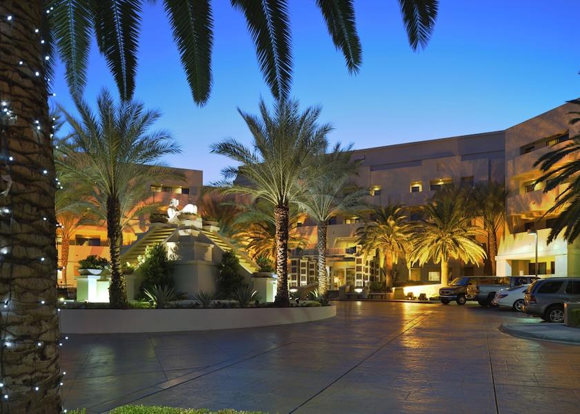 Nevada Las Vegas Front of property - evening/night