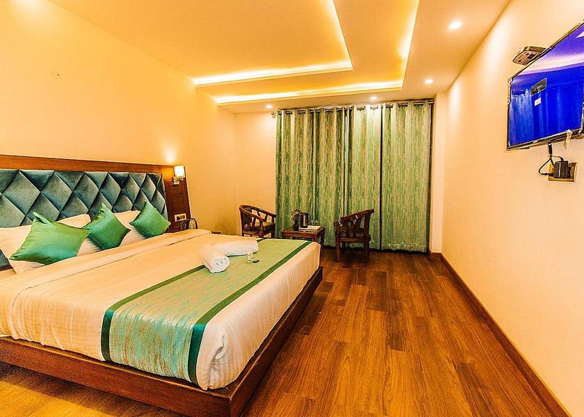 Himachal Pradesh Manali Premium Room with Balcony and Mountain View