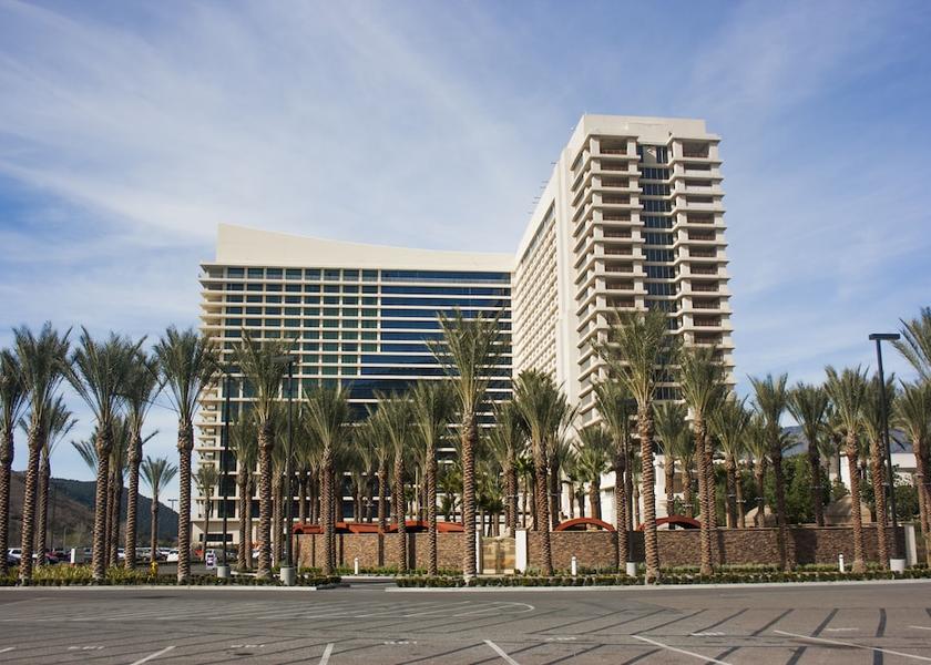 California Funner Facade
