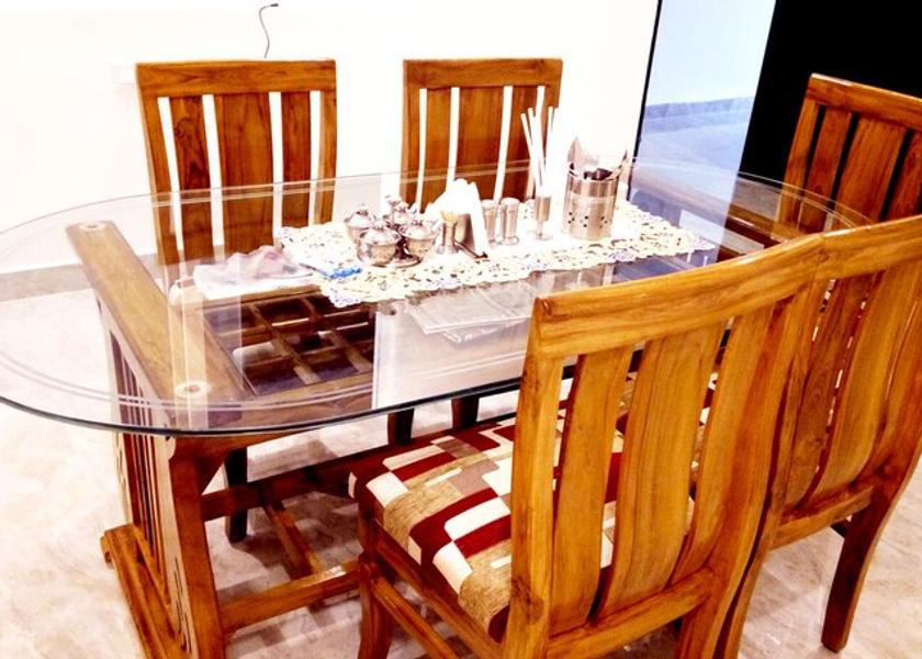 Uttar Pradesh Varanasi Food & Dining
