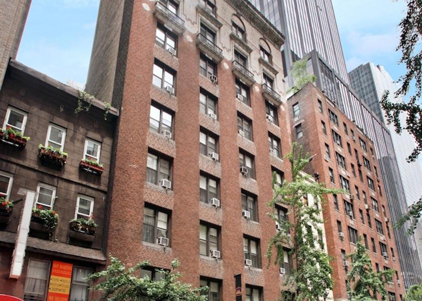 New York New York Facade