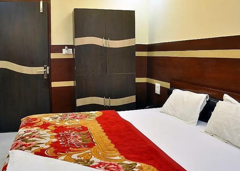 Uttar Pradesh Agra 1025