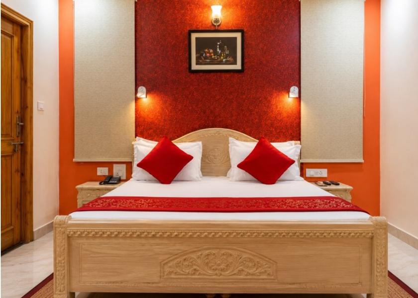 Himachal Pradesh Barog Premium Room