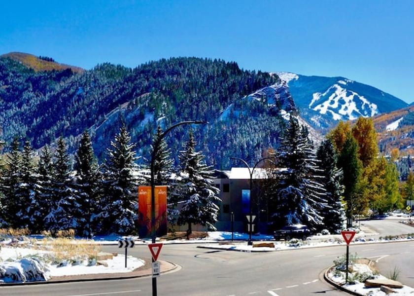 Colorado Avon Facade