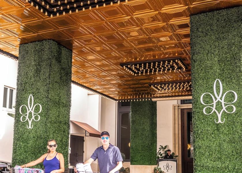 Florida Naples Facade