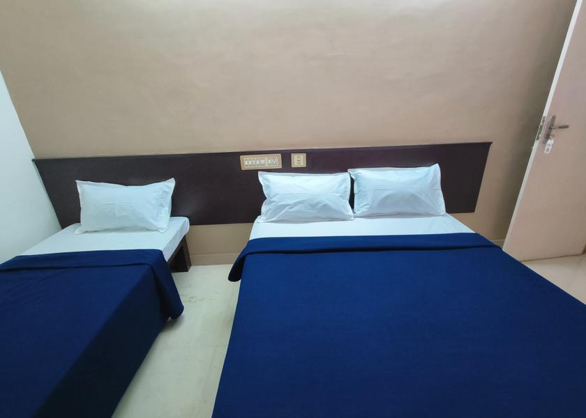 Tamil Nadu Kumbakonam Deluxe Triple Room