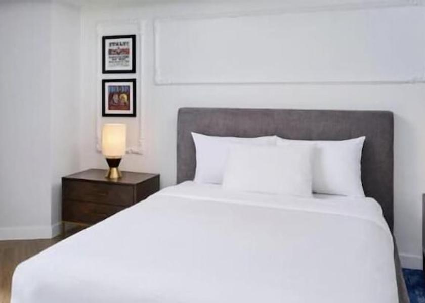 Ontario Toronto Room