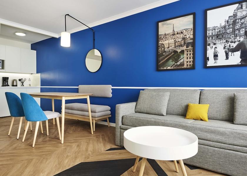 Île-de-France Issy-les-Moulineaux Room