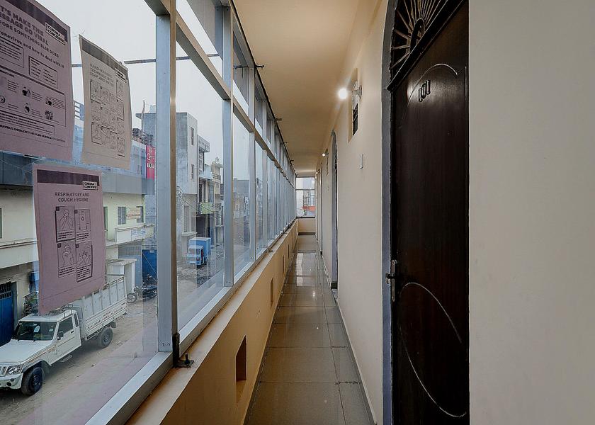 Uttar Pradesh Lucknow Public Areas