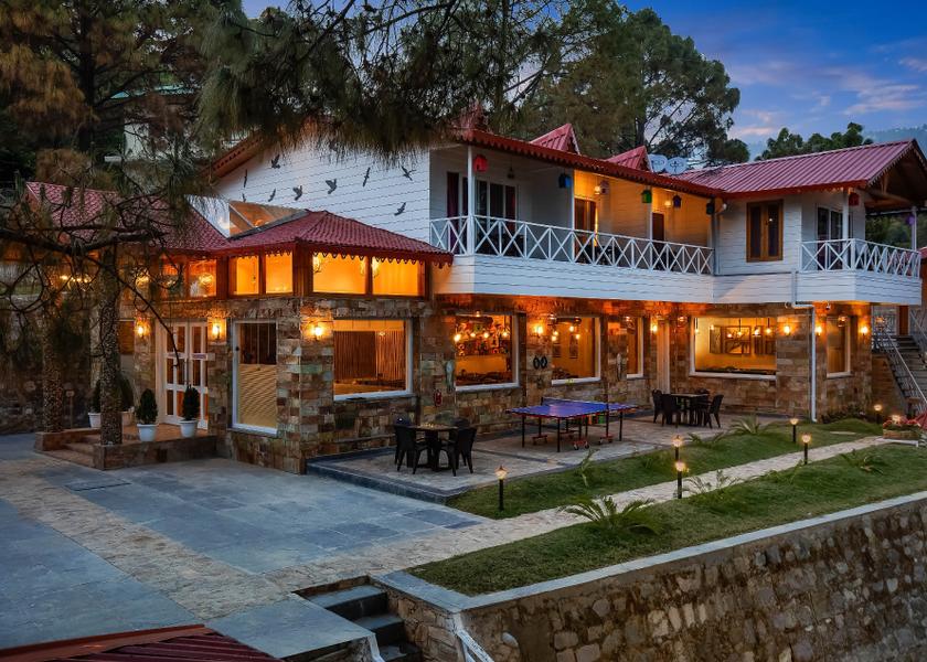 Uttarakhand Bhimtal Hotel Exterior