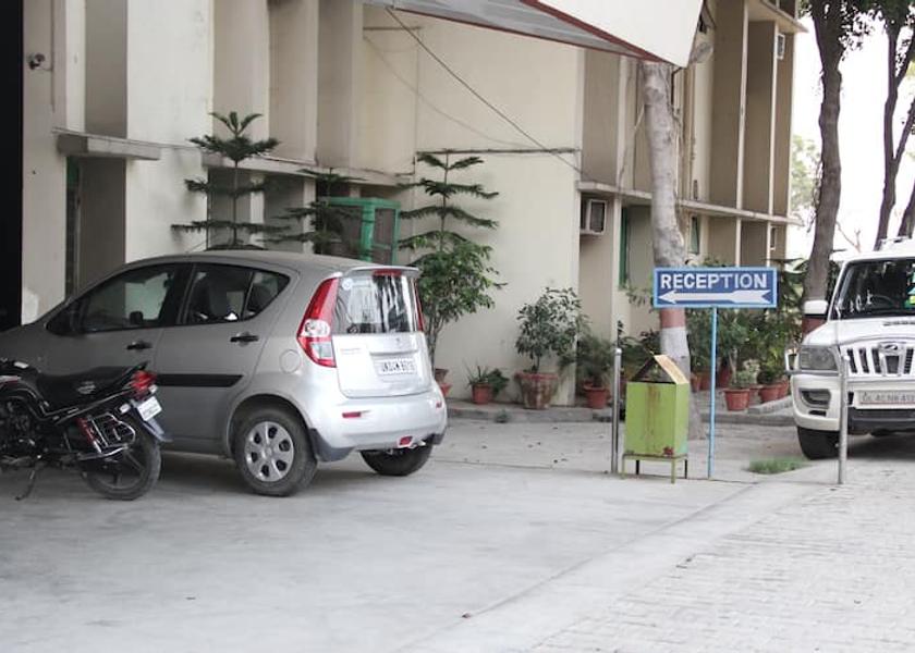 Uttar Pradesh Moradabad Parking