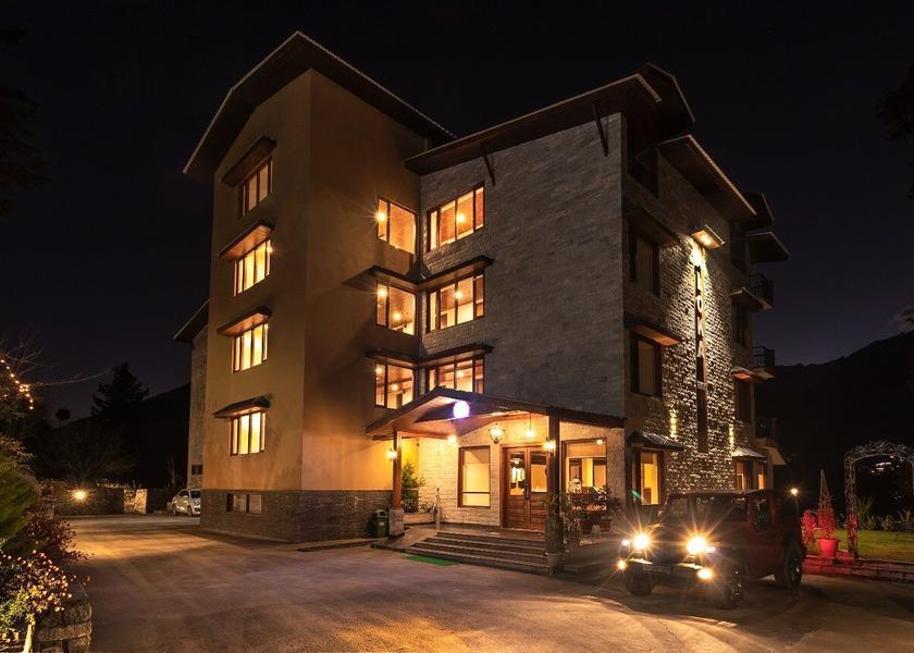 Himachal Pradesh Manali Hotel Exterior