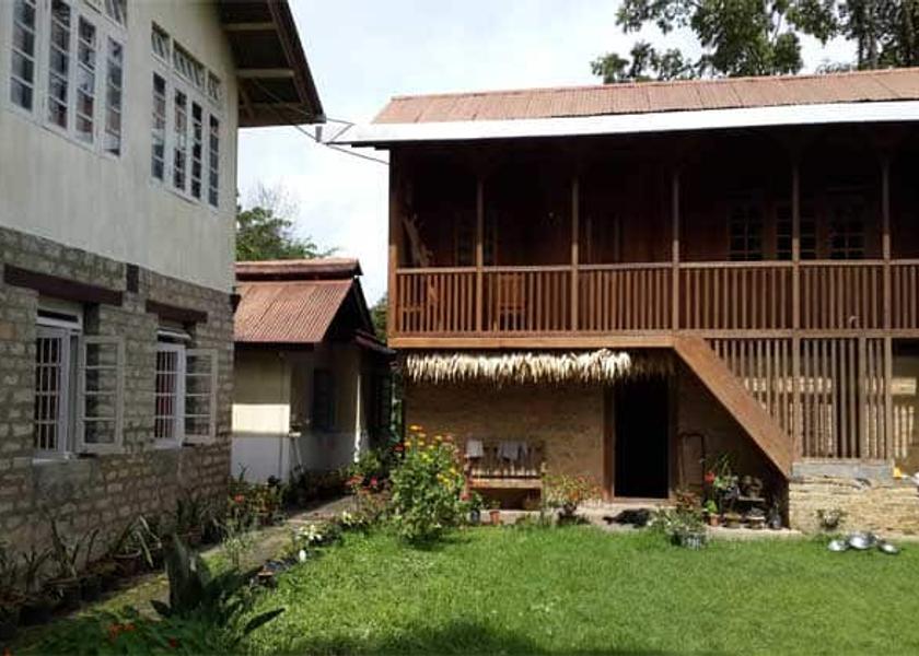 Sikkim Rinchenpong Hotel Exterior