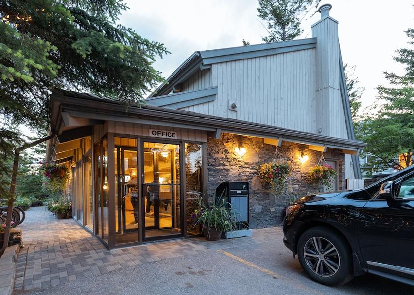 Alberta Banff Interior Entrance