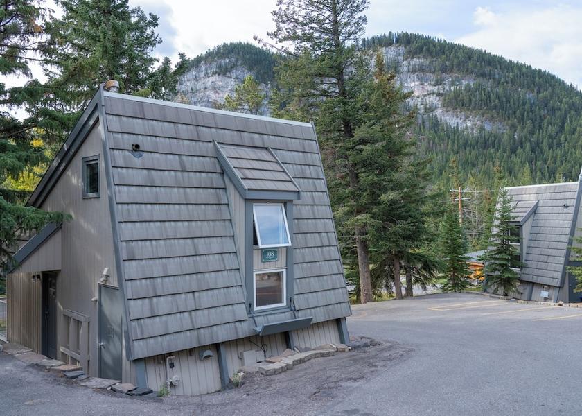 Alberta Banff Property Grounds