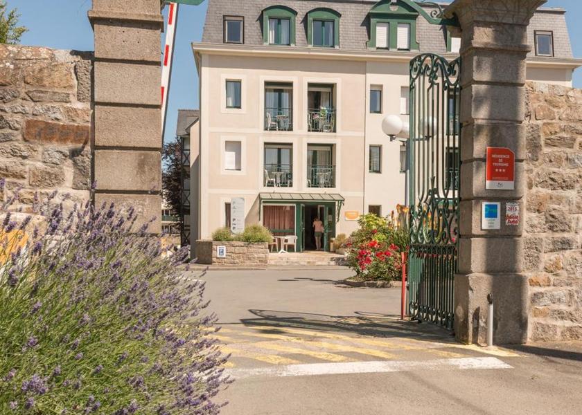 Brittany Saint-Malo exterior view