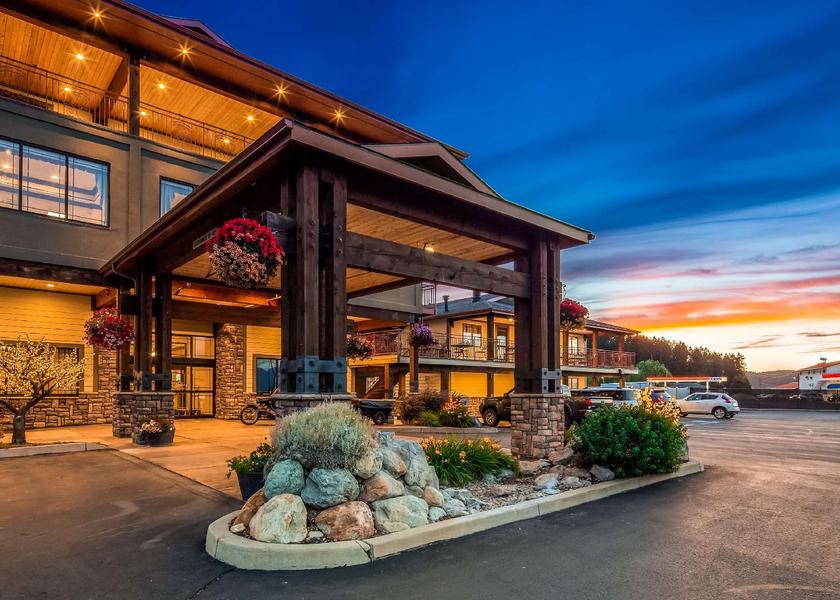Montana Kalispell Hotel Exterior