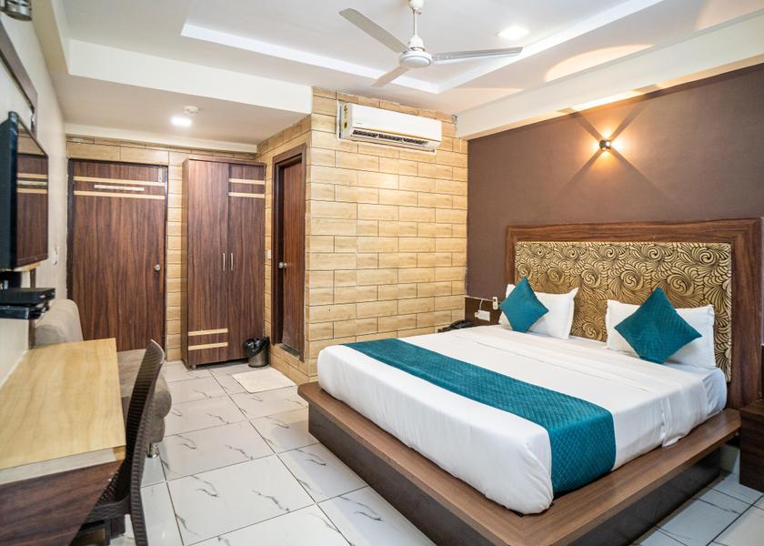 Gujarat Ahmedabad Deluxe AC