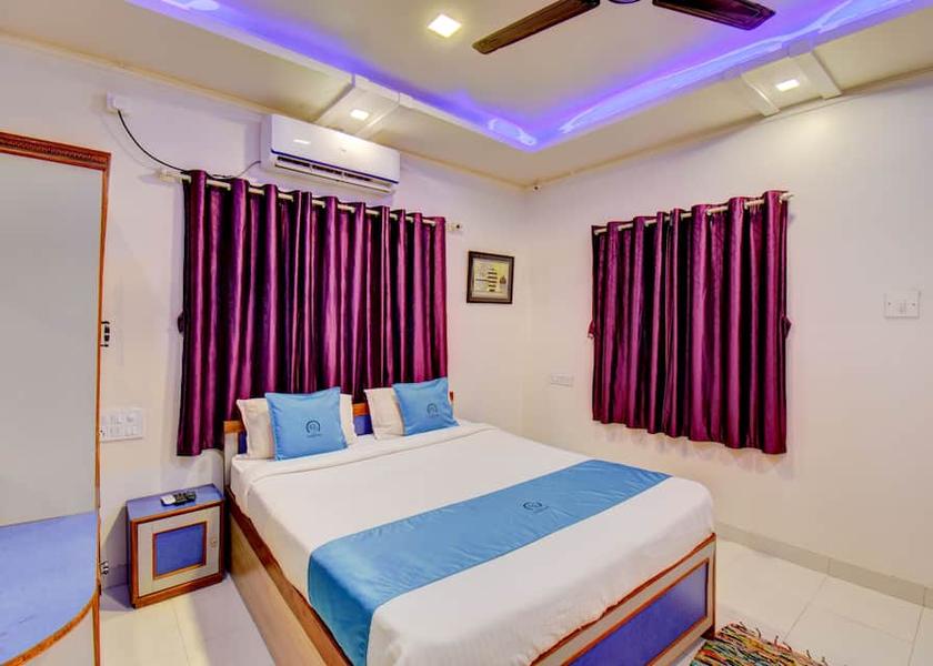 Maharashtra Mahabaleshwar Deluxe Room