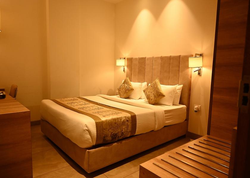Uttar Pradesh Varanasi Super Deluxe Room