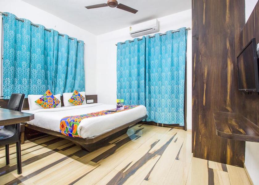 Maharashtra Nashik Deluxe Room