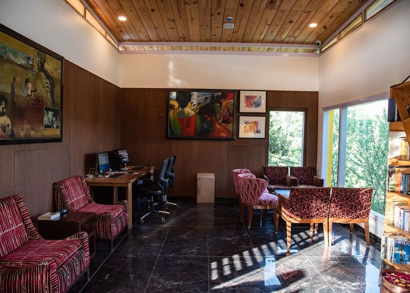 Uttarakhand Mukteshwar Lobby