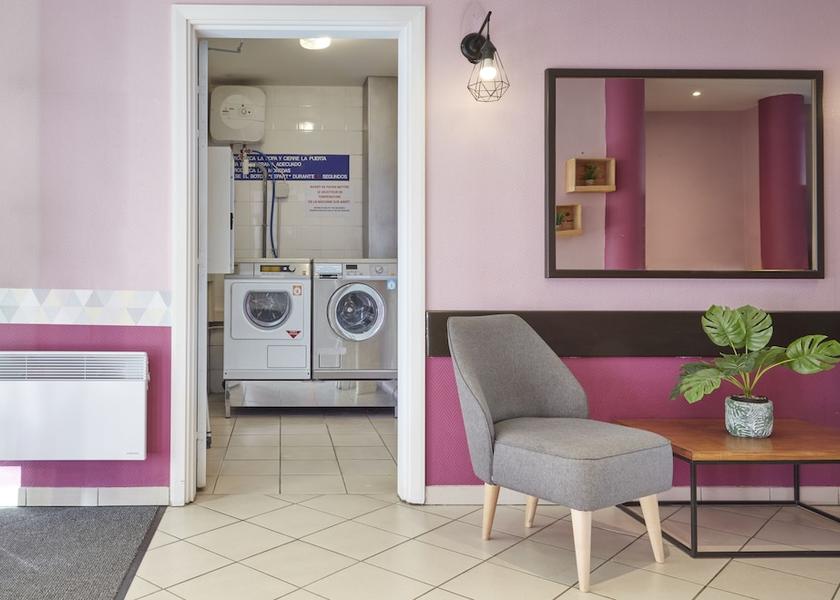 Nouvelle-Aquitaine Bordeaux Laundry room