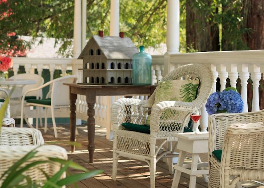 California Occidental Porch